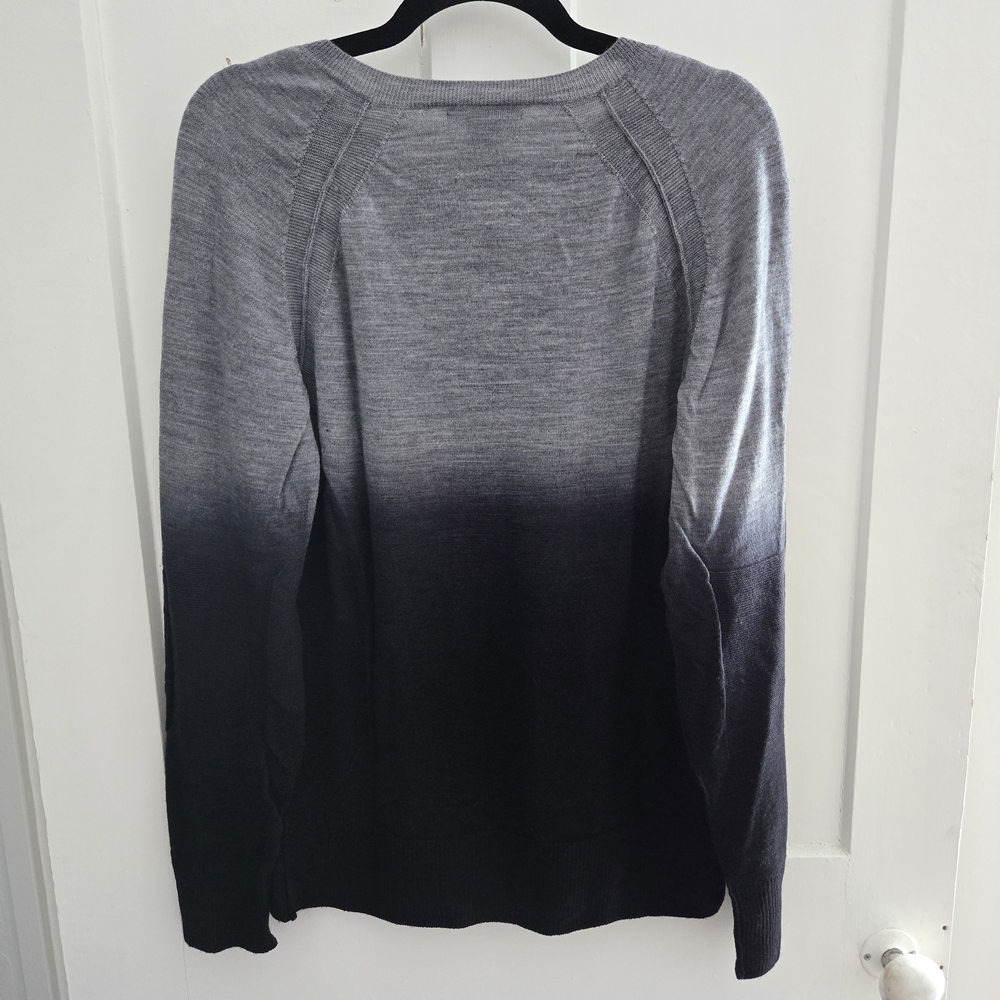 Johnston & Murphy Sweater, Mens Large V Neck Gray & Black Ombre 100% Merino Wool - Picture 2 of 12